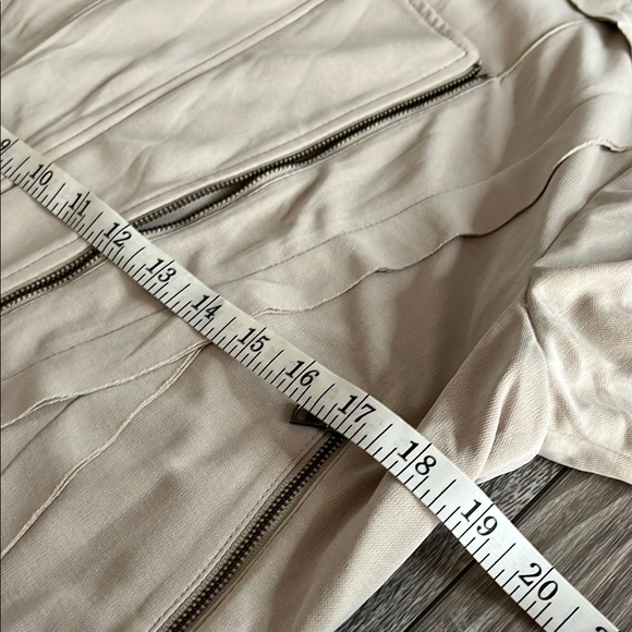 BCBGMAXAZRIA Cream Women's Jacket - Picture 12 of 13